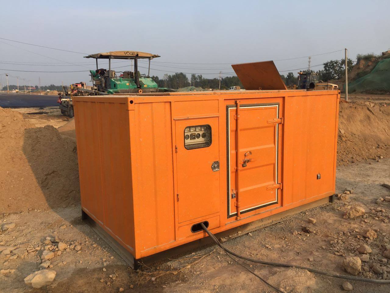 大兴发电机出租-不同气候环境对柴油发电机组运行的影响