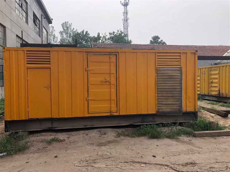 大兴柴油发电机如何判断新机油是否已经完全充满机油滤清器？