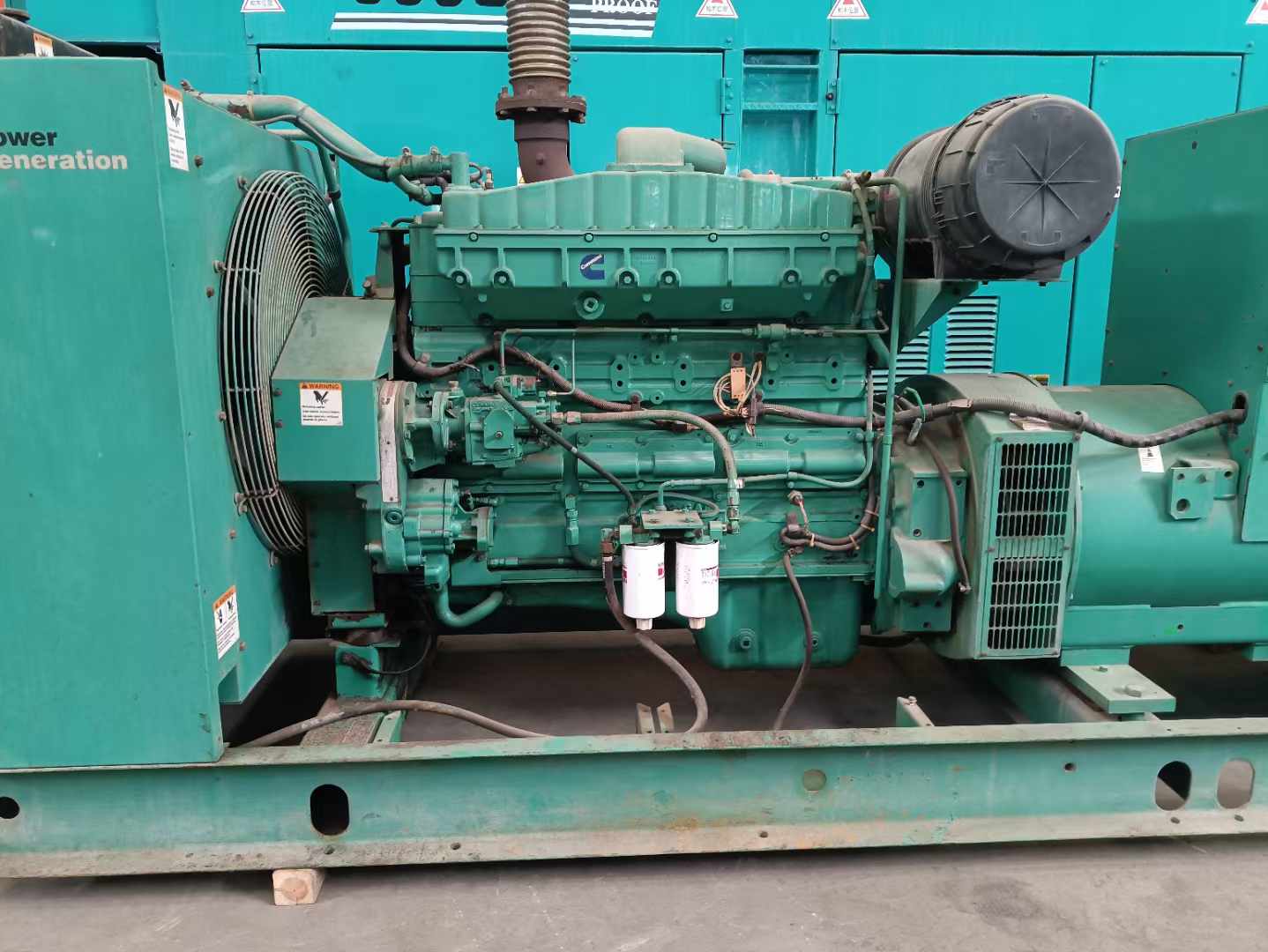 大兴过载会对 600kW 柴油发电机组造成哪些损害？