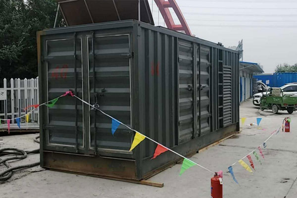 大兴发电机租赁空气滤清器多久更换一次？