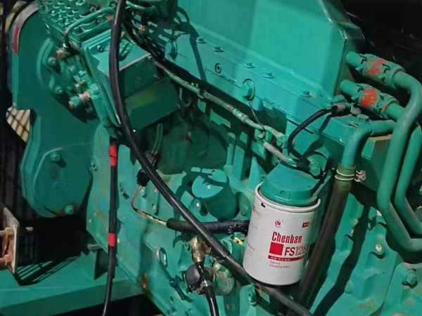 大兴如何确定新的发电机组控制系统是否与原系统兼容？